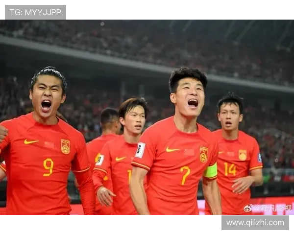 中国足球队新帅上任后首次亮相 备战亚洲杯全力冲击小组出线