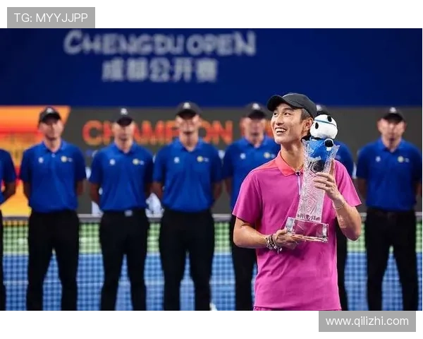 中国网球新星连夺赛季冠军引发关注 国际媒体盛赞未来可期表现亮眼 中国网球新星连夺赛季冠军引发关注 国际媒体盛赞未来可期表现亮眼